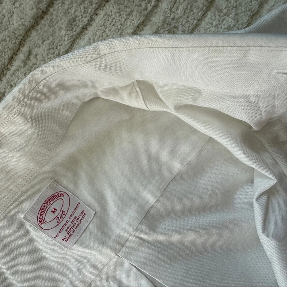 NWOT Brooks Brothers Classic White Button-Down Shirt with Navy Logo - Men - Picture 6 of 8